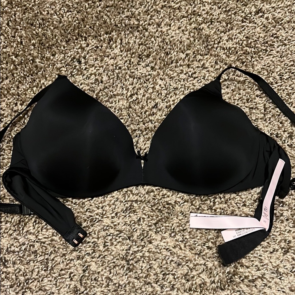 Black Victoria secret push up bra 32c